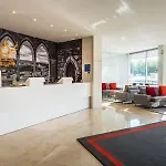 Hotel Tryp By Wyndham 4*