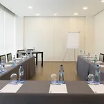 Tryp By Wyndham 4* レイリア