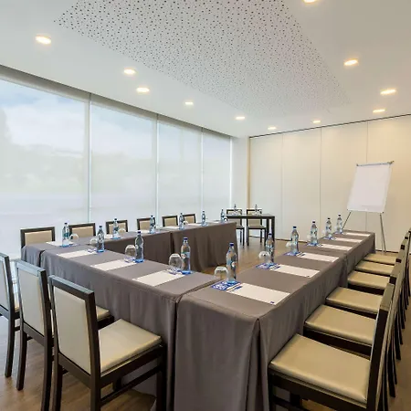 Tryp By Wyndham Hotel Leiria