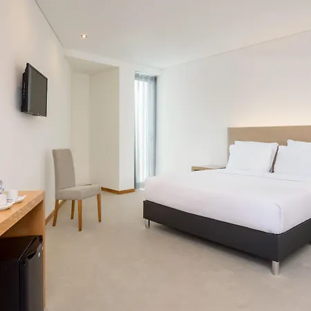 Hotel Tryp By Wyndham Leiria