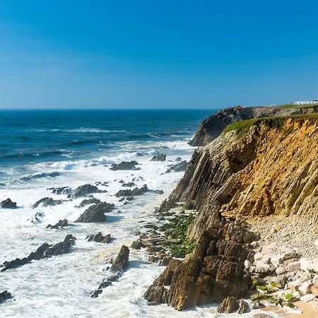 Tryp By Wyndham Hotel 4*