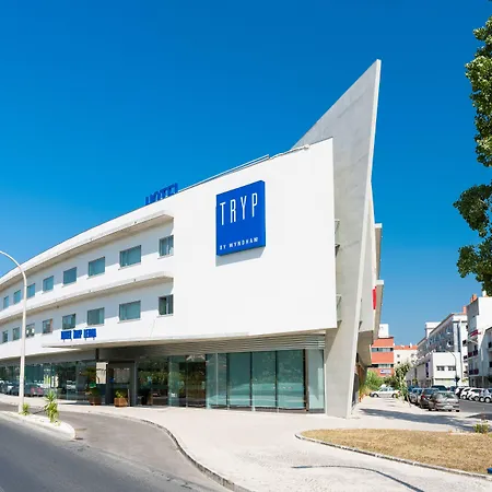 Hotel Tryp By Wyndham