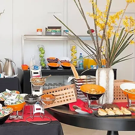 Tryp By Wyndham Hotel 4*