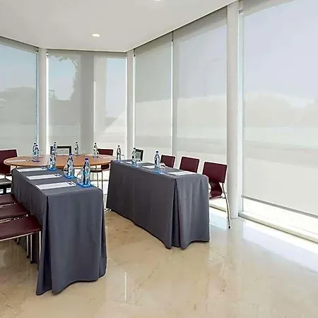 Tryp By Wyndham Hotel