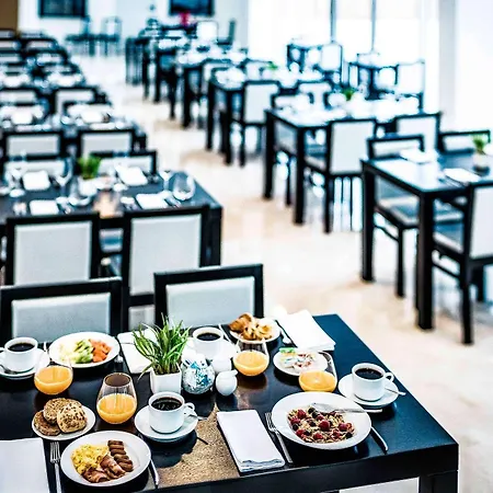 Tryp By Wyndham Leiria