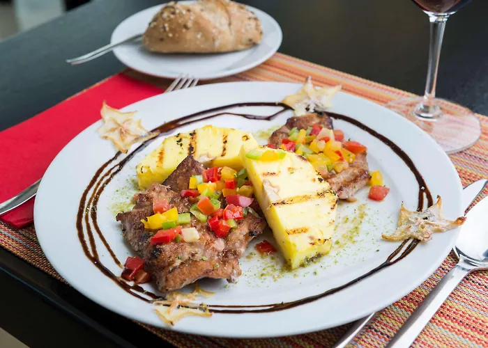 Hotel Tryp By Wyndham 4*