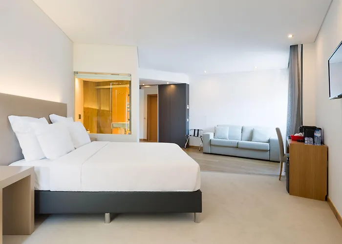 Tryp By Wyndham Hotel